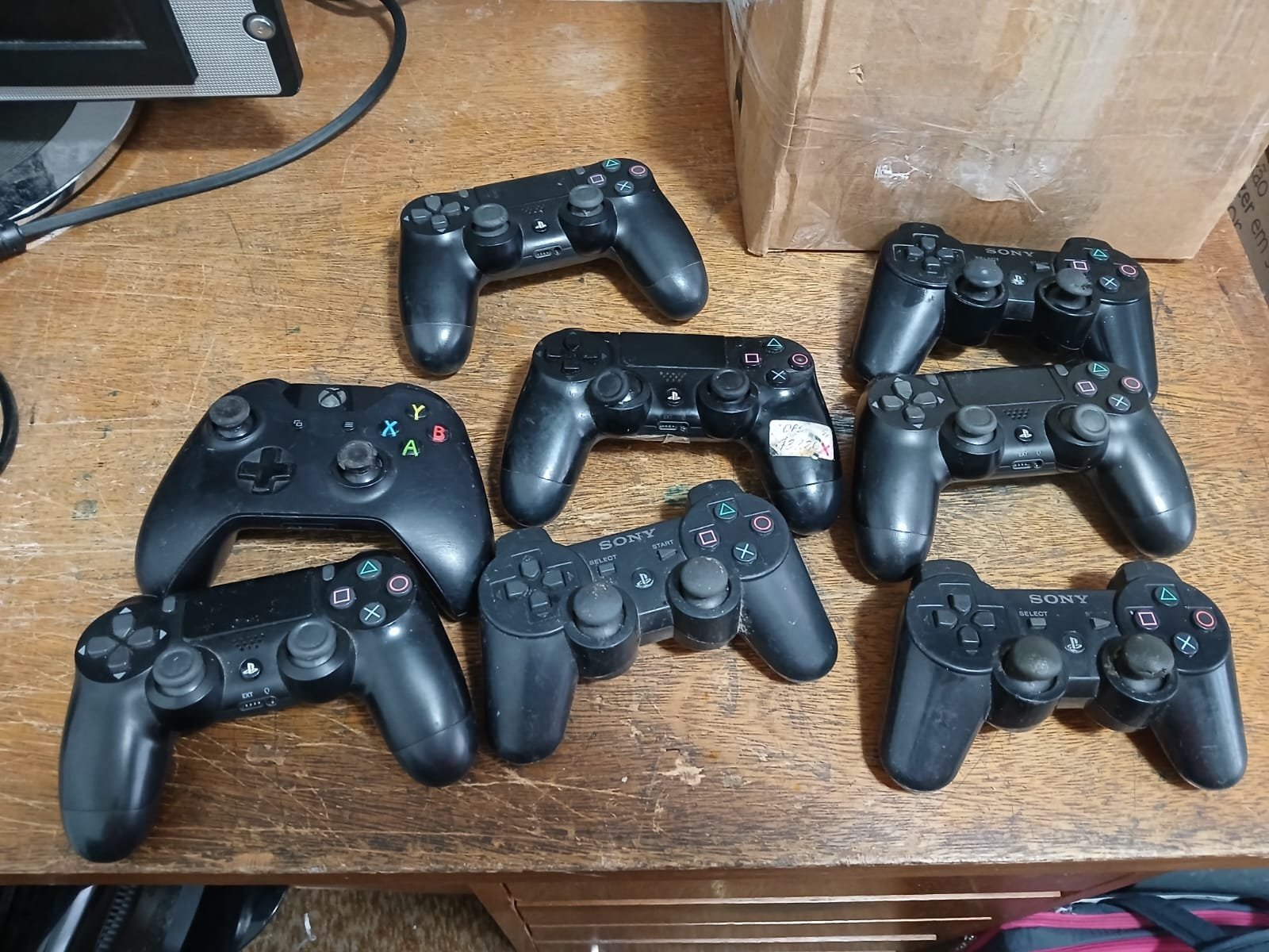 CL/ SAR /LOTE DE 8  CONTROLES PARA REPARO 88,00 SEGUIDOS 28,00