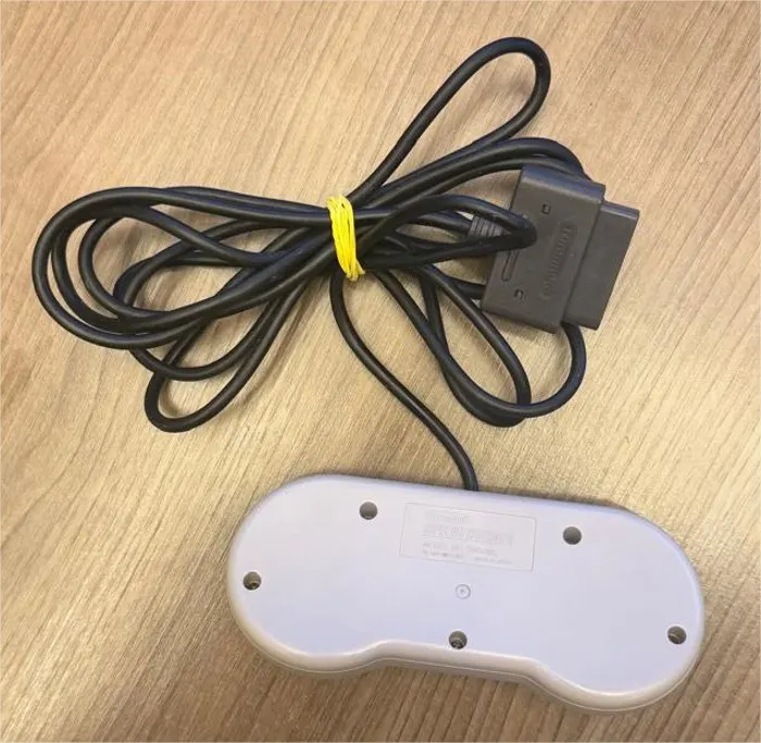 R9/ 17thiagoov /ORIGINAL CONTROLE SNES – 47,00 SEGUIDOS DE 9,00