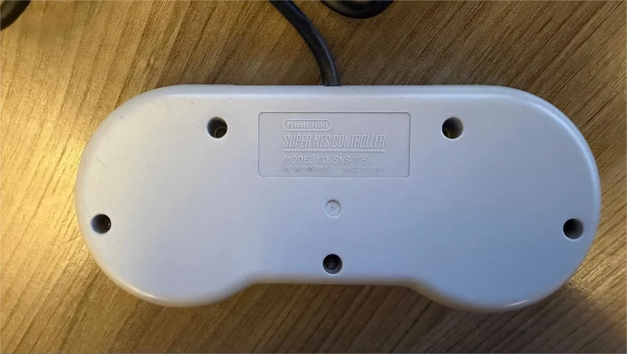 R9/ 17thiagoov /ORIGINAL CONTROLE SNES – 47,00 SEGUIDOS DE 9,00