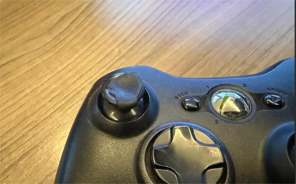 R9/ ORIGINAL CONTROLE XBOX 360 – 49,00 SEGUIDOS DE 7,00