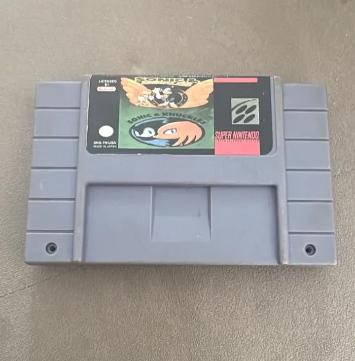 RL/ A****ar /SONIC E KNUCKLES! SNES. 30,00 SEGUIDOS DE 5,00