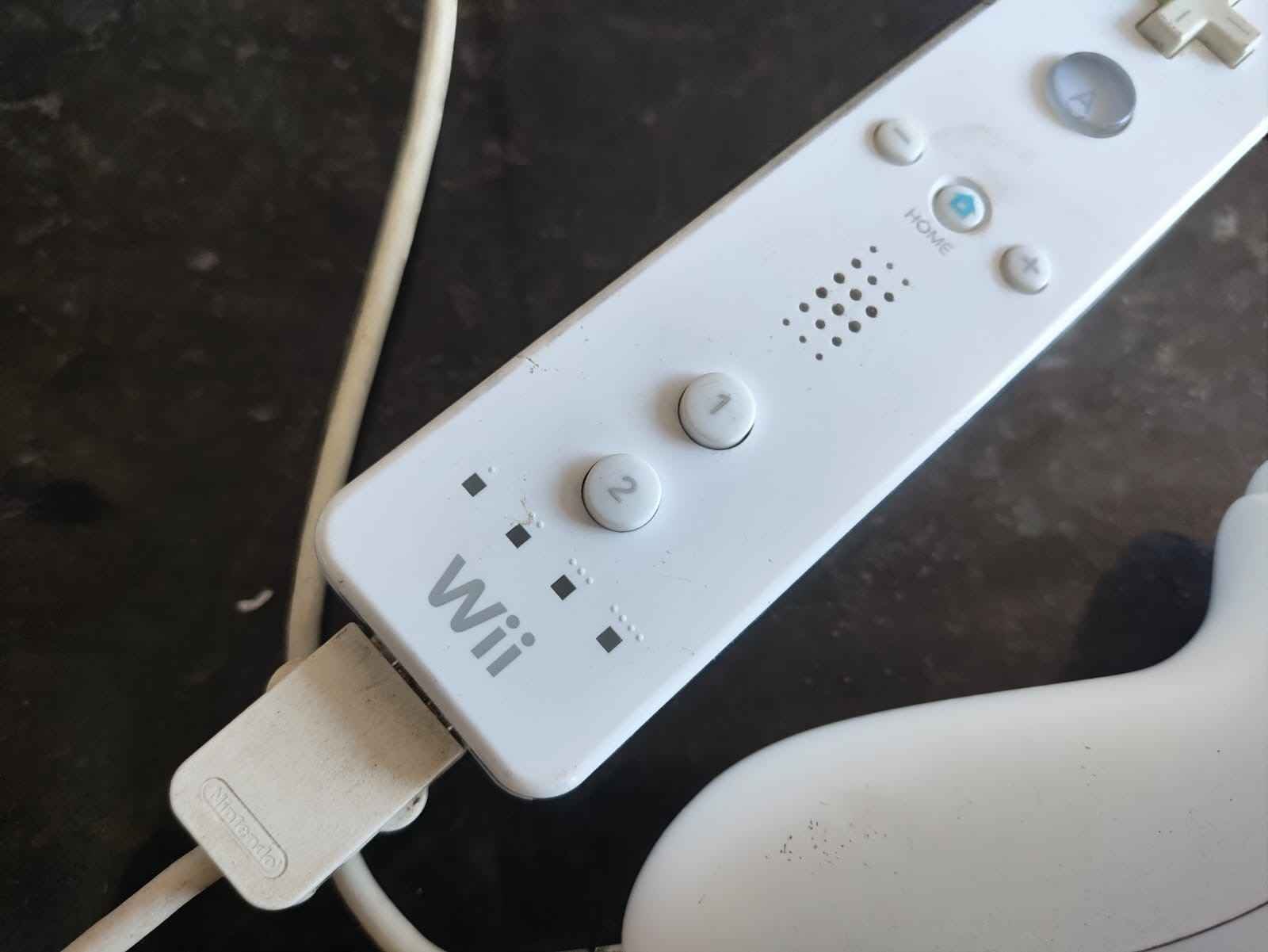 WA/ Kaue K /ORIGINAIS CONTRO. NINTENDO WII. 57,00 SEGUIDOS DE 10,00