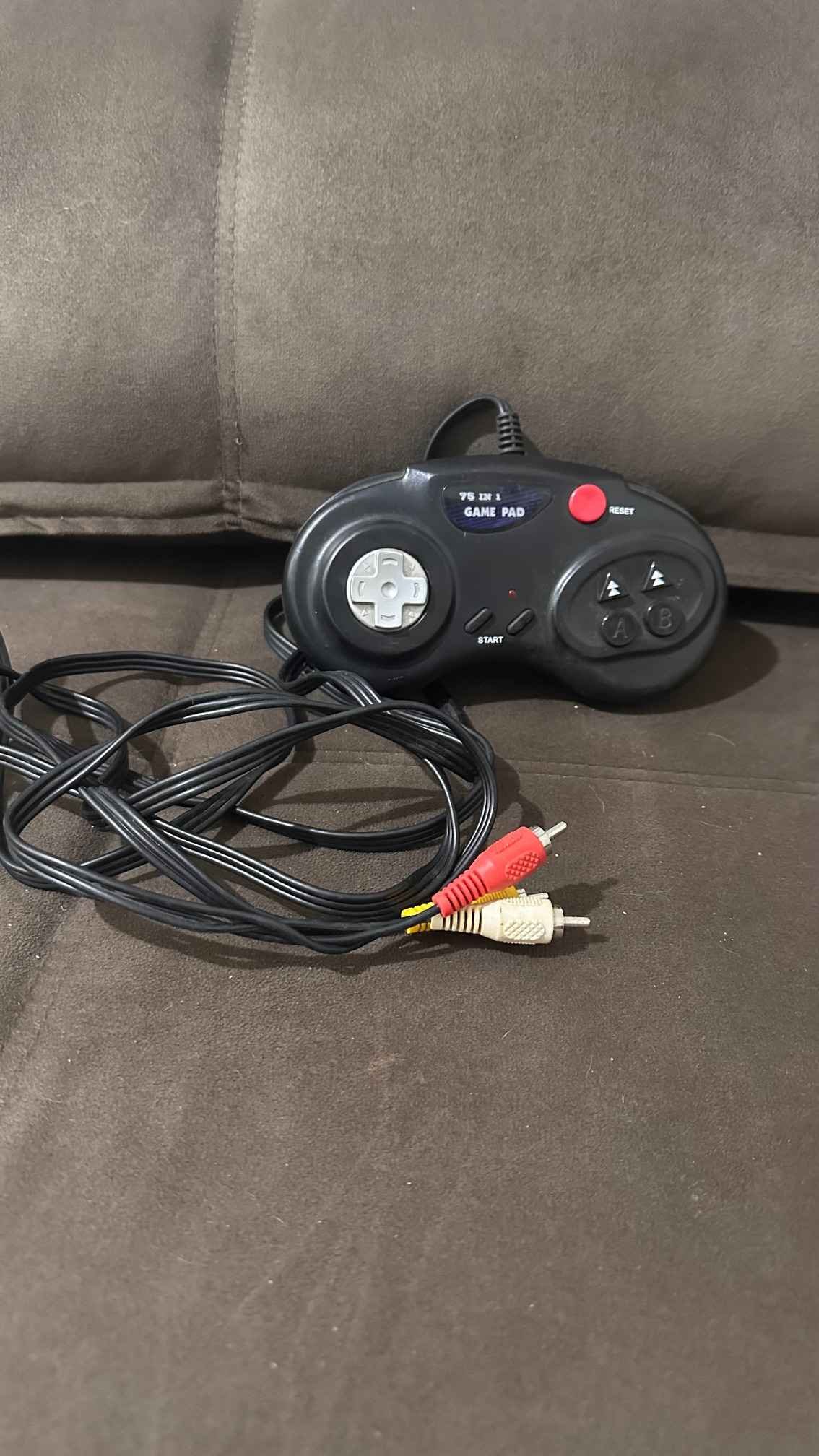 NR/ mauricioms /VIDEO GAME, GAME PAD 39,00 SEGUIDOS DE 4,00