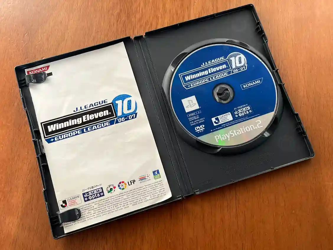 CX/ Valdenir Polaco /ORIGINAL WINNING ELEVEN 10! SONY  39,00 SEGUIDOS DE 8
