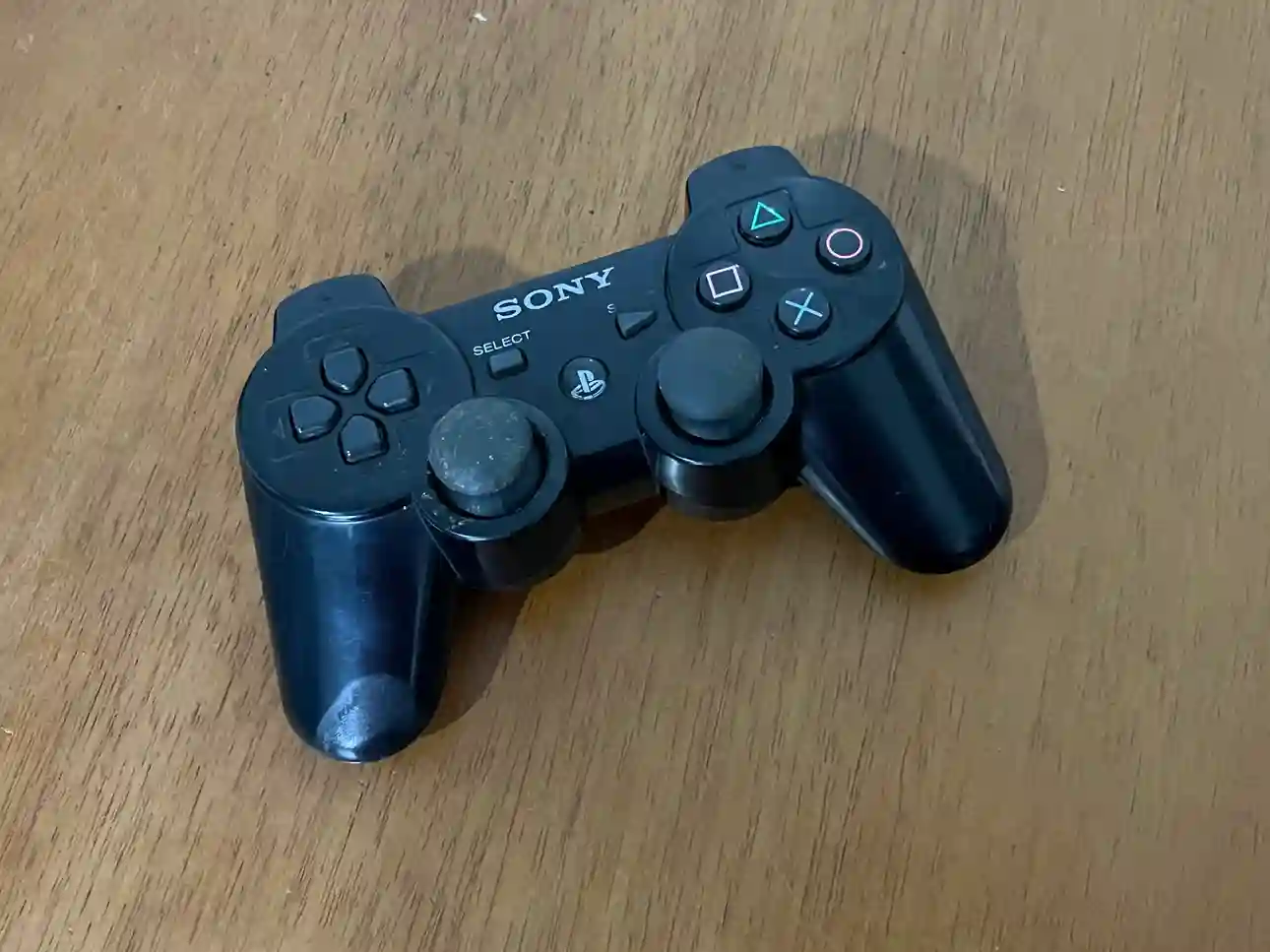 CX/ LFERNANDO /CONTROLE PLAYSTATION 3 ORIGINAL! 51,00 SEGUIDOS DE 10,00