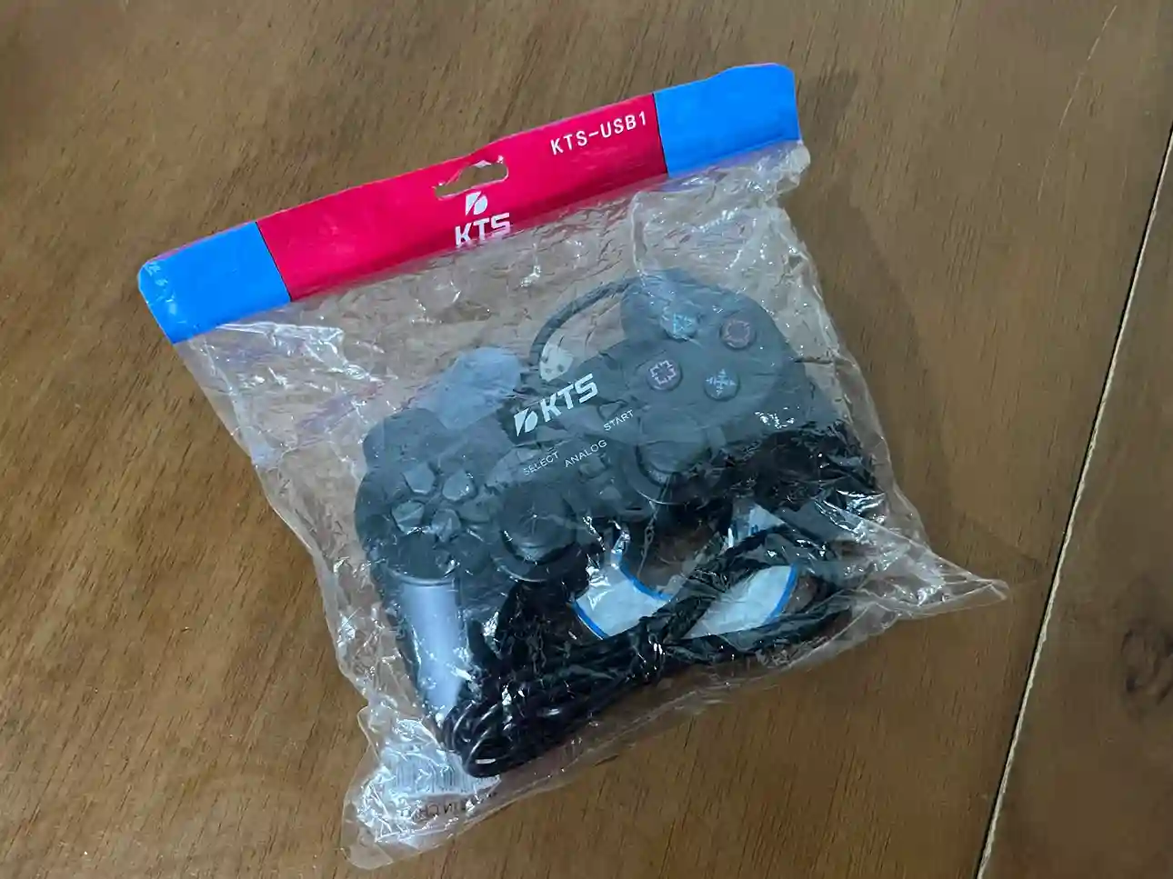 CX/ Ajanuar /CONTROLE PS2 USB. 10,00 SEGUIDOS DE 8,00