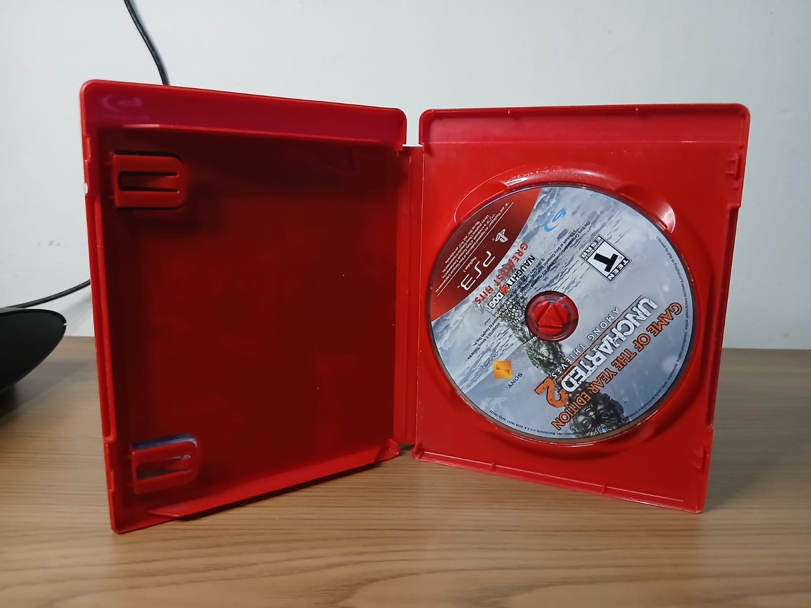 FH/ P**la / ORIGINAL UNCHARTED 2 28,00 seguidos de 5,00