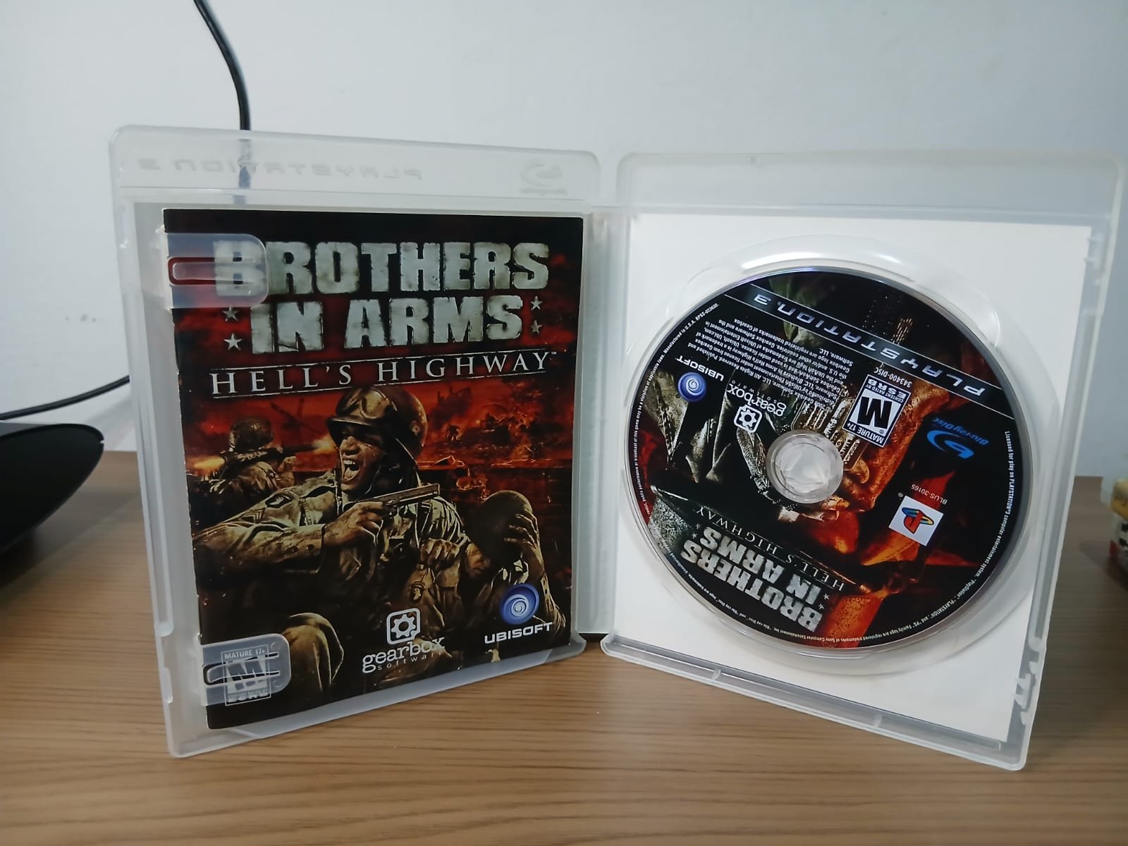 FH/ L*o B**to /BROTHERS IN ARMS PS3!  29,00 seguidos de 5,00