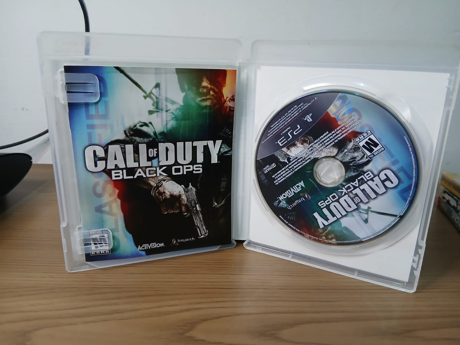 FH/ J*se C***ar /  ORIGINAL CALL OF DUTY BLACK OPS 33,00 seguidos de 5,00