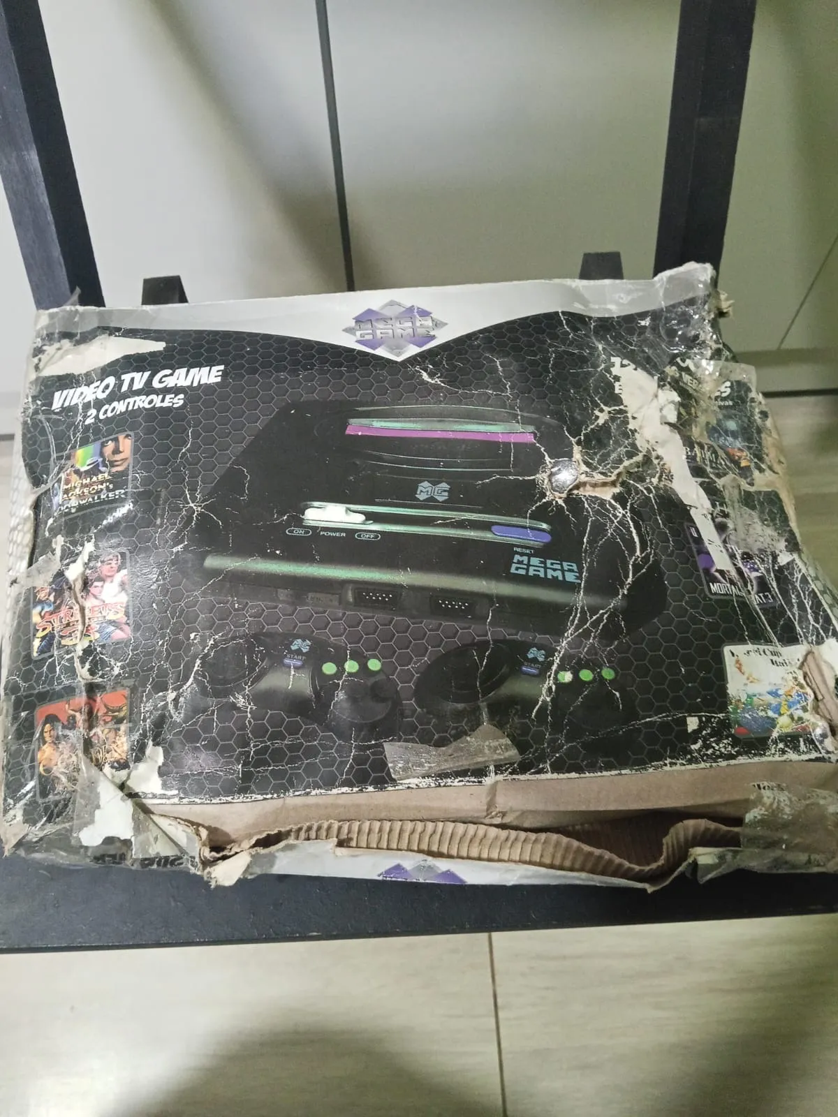 TA/ D****do /MEGA DRIVE CLONE. 48,00 SEGUIDOS DE 5,00