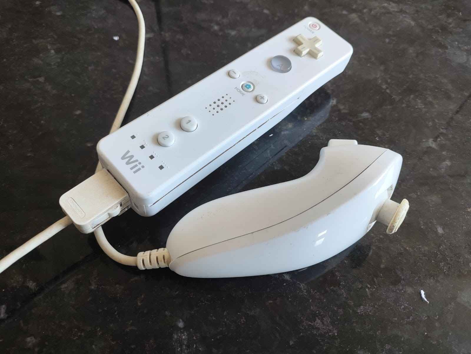 WA/ Kaue K /ORIGINAIS CONTRO. NINTENDO WII. 57,00 SEGUIDOS DE 10,00