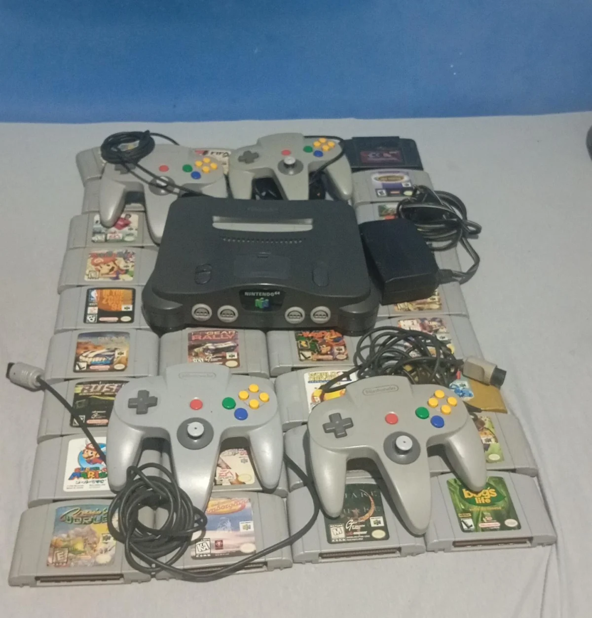 AD/ LOTE NINTENDO 64 TUDO ORIGINAL! 2897,00 SEGUIDOS DE 47,00