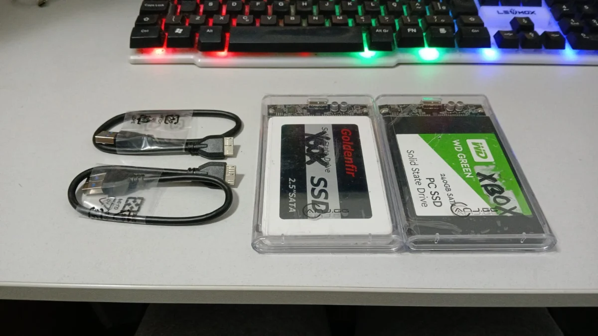 CL/ T**go C******os /2 SSD C DESB. XBOX 360 168,00 SEGUIDOS DE 28,00