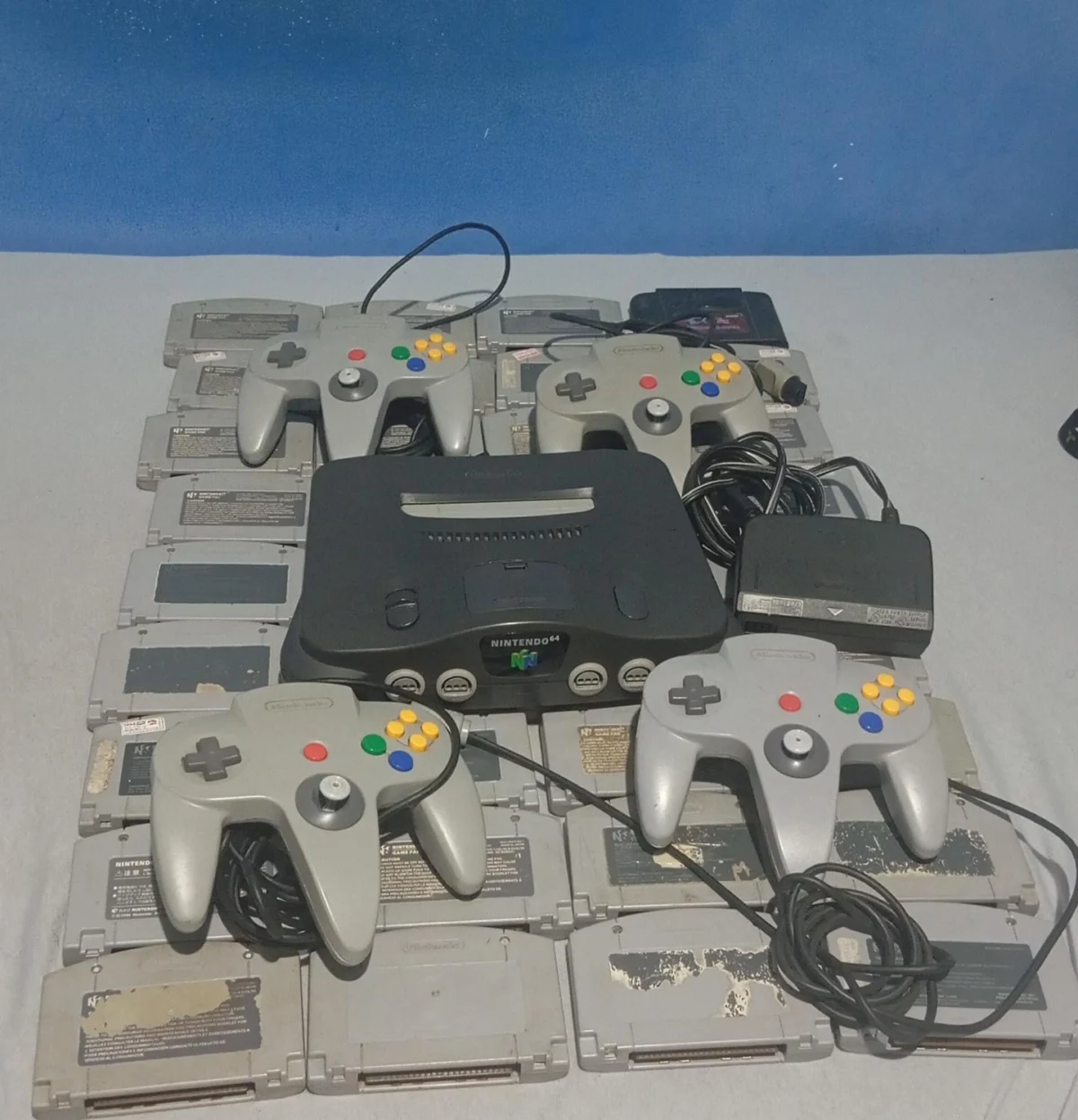 AD/ LOTE NINTENDO 64 TUDO ORIGINAL! 2897,00 SEGUIDOS DE 47,00