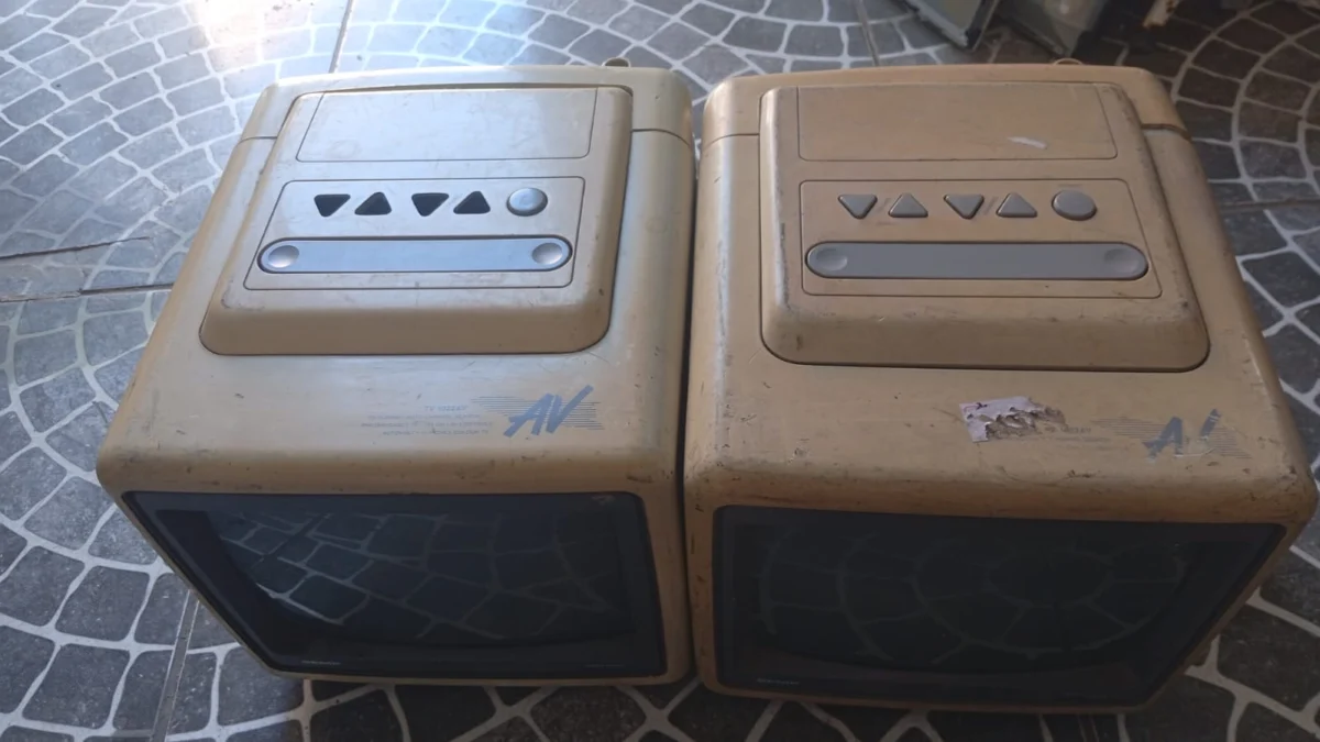 7B/ mauricioms /2 TVS RETRÔ SEMP 10. AV.  88,00 SEGUIDOS DE 12,00