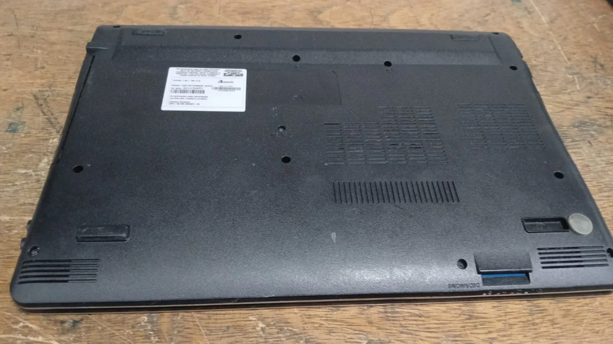 CL/ F***io /NOTEBOOK POSITIVO I3 C BATOCERA 238,00 SEGUIDOS 28,00
