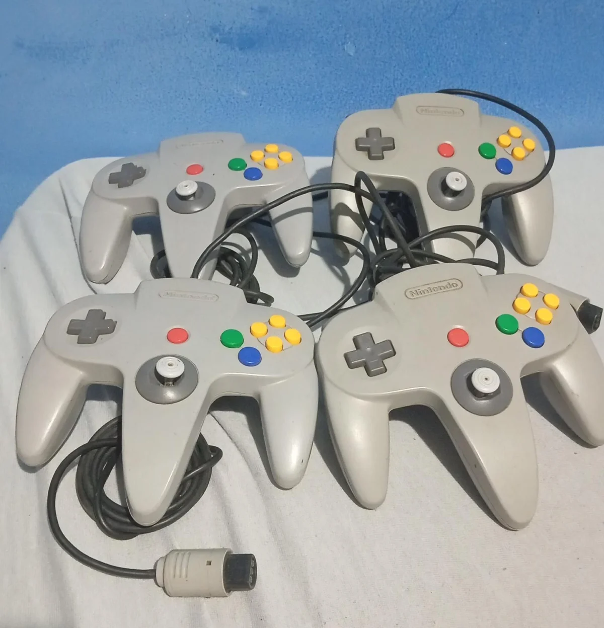 AD/ LOTE NINTENDO 64 TUDO ORIGINAL! 2897,00 SEGUIDOS DE 47,00