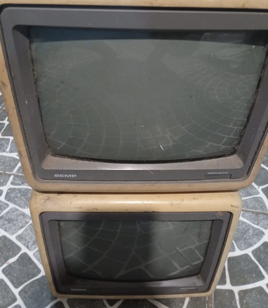 7B/ mauricioms /2 TVS RETRÔ SEMP 10. AV.  88,00 SEGUIDOS DE 12,00
