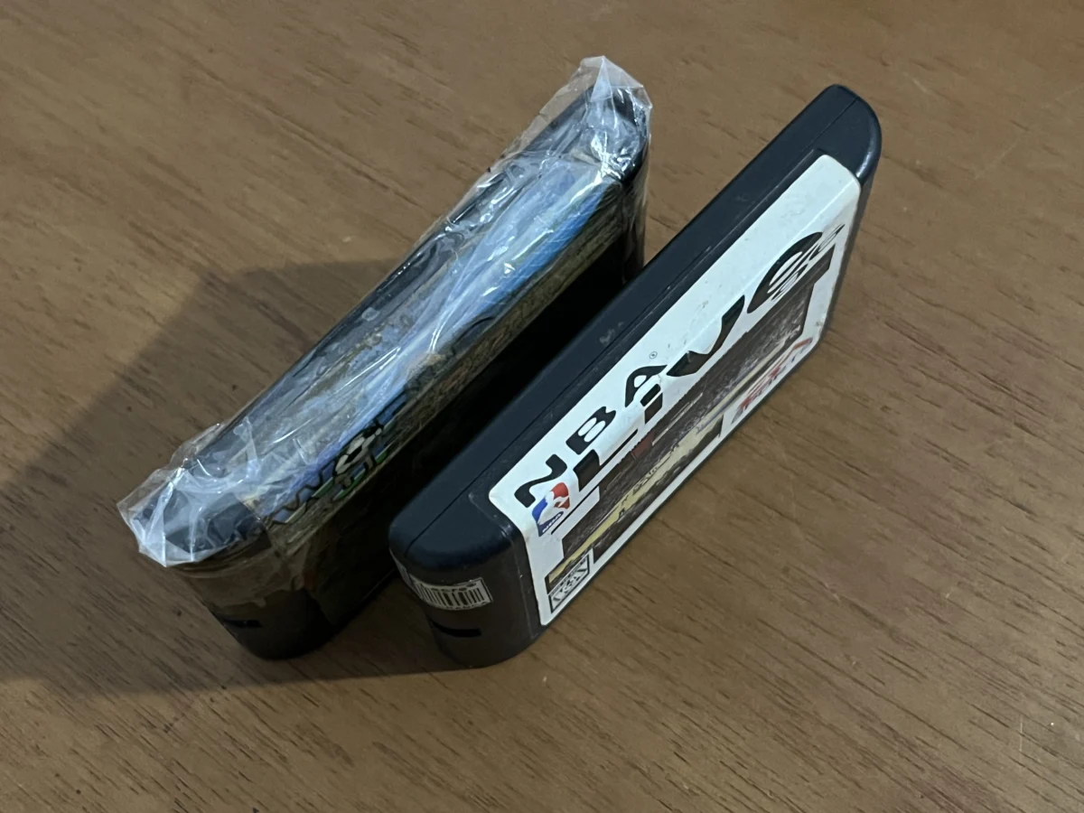 CX/ 2 JOGOS PARA MEGA DRIVE. 27,00 SEGUIDDOS DE 5,00