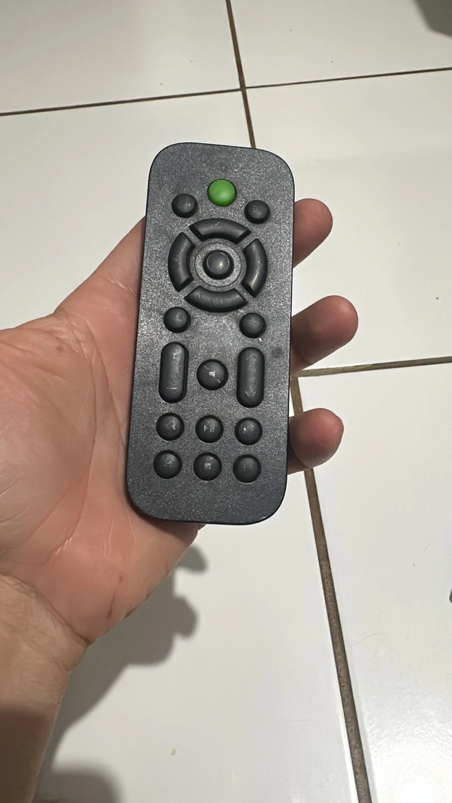 NR/ CONTROLE REMOTO UNIVERSAL XBOX   25,00 SEGUIDOS DE 5,00