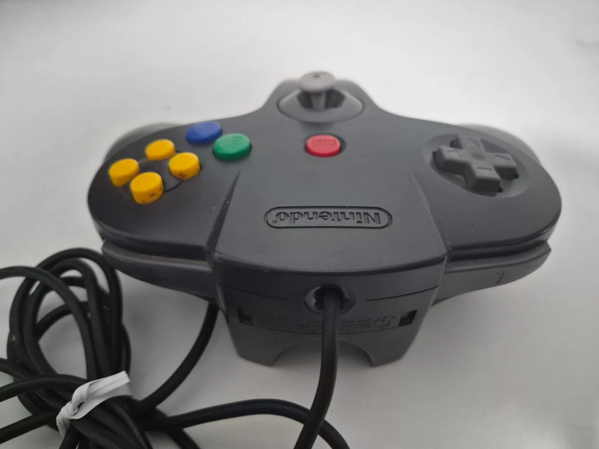 JD/ ORIGINAL CONTROLE N64!    79,00 SEGUIDOS DE 8,00