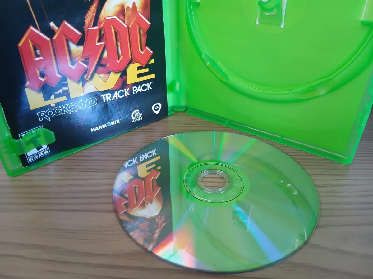 FH/ Original ACDC LIVE  Xbox 360 69,00 SEGUIDOS DE 10,00