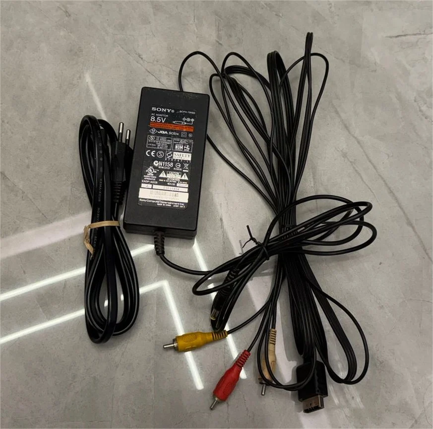 R9/ PLAYSTATION 2 SLIM! 99,00 SEGUIDOS DE 25,00