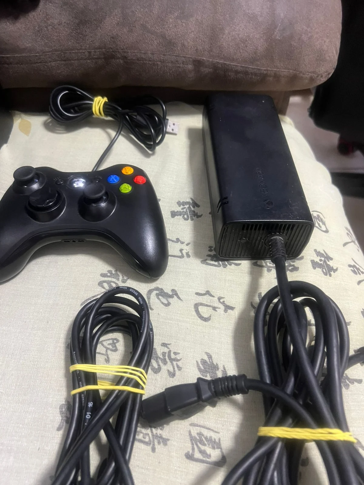CB/ H**io /XBOX 360 SUPER SLIM, 358,00 SEGUIDOS DE 22,00