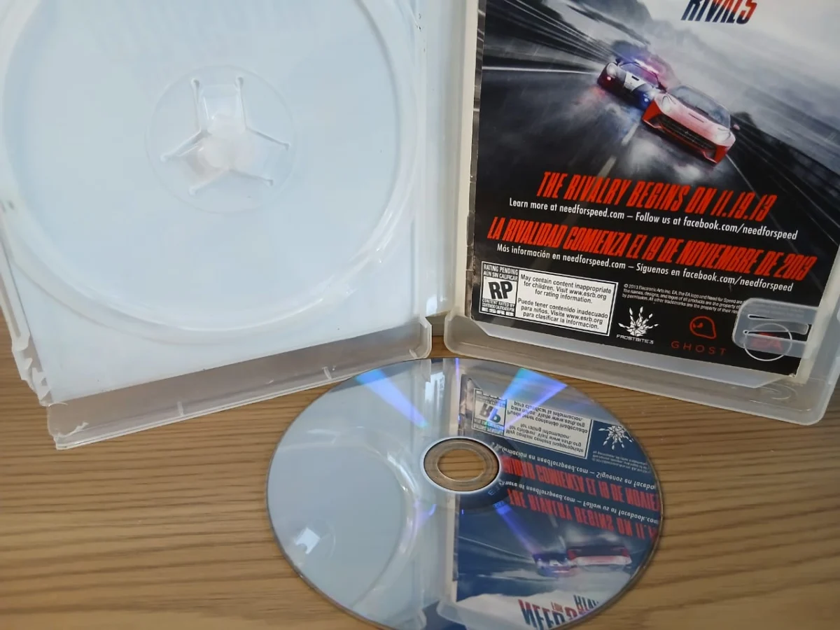 FH/ G****is /Original NFS RIVALS PS3 27,00 SEGUIDOS DE 5,00
