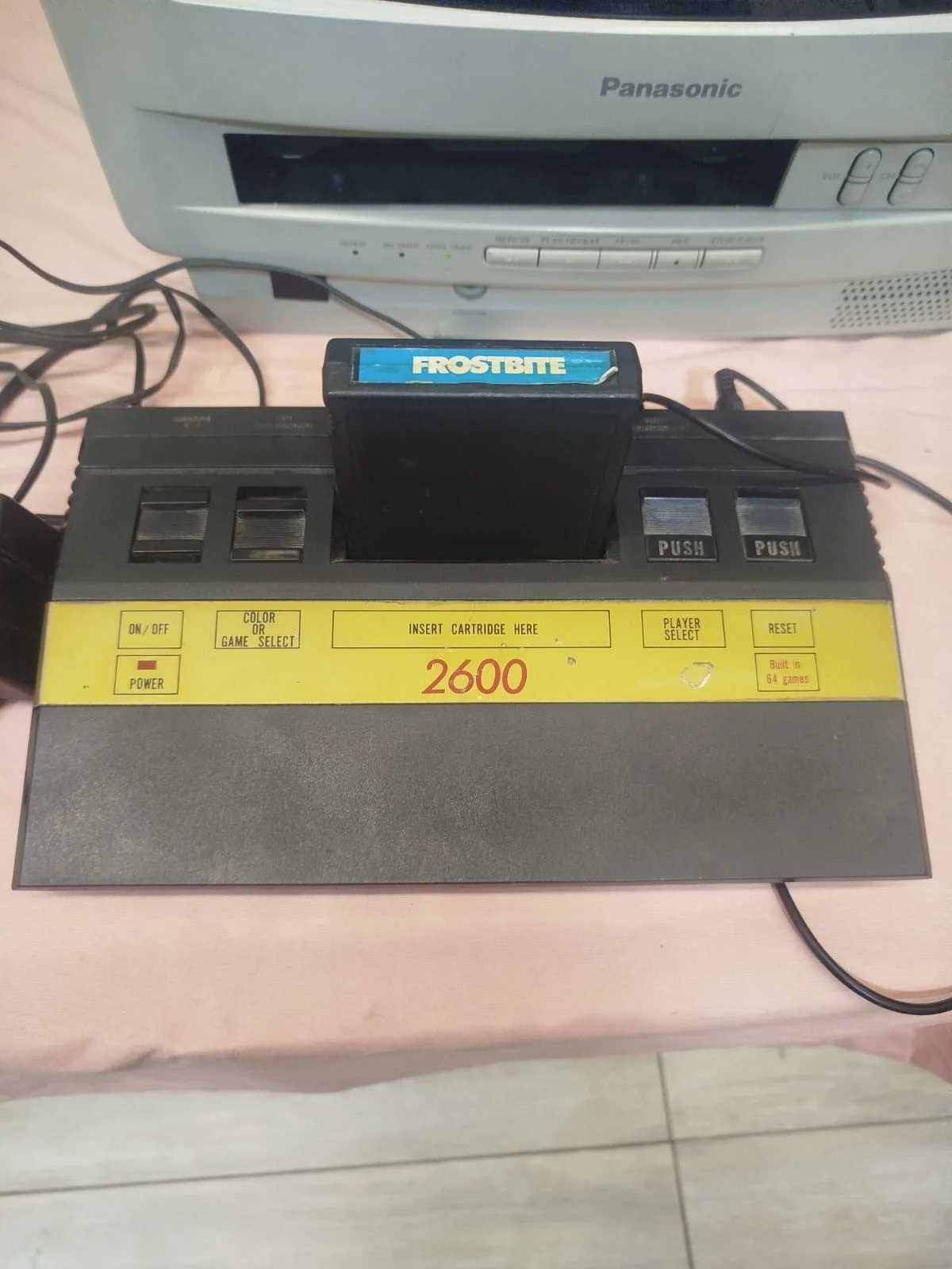 TA/ Webgeo /ANTIGO ATARI 2600 ÉPICO!+CARTUCHO  117,00 SEGUIDOS DE 17,00