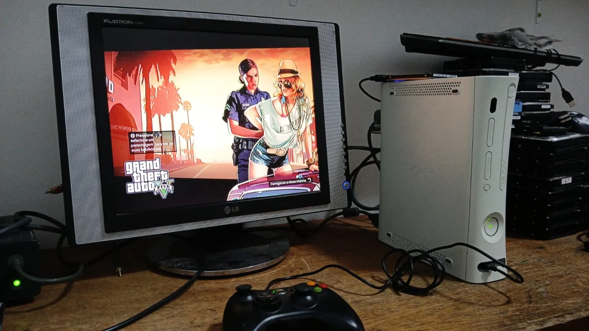 CL/ T**go C******os /2 SSD C DESB. XBOX 360 168,00 SEGUIDOS DE 28,00