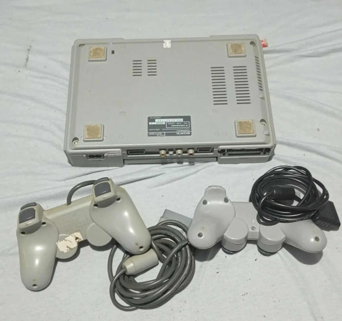 AD/ G**te B*a /PS1 FAT MODELO SCPH3000 TOP! 147,00 SEGUIDOS DE 17,00