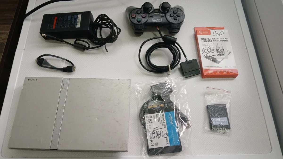 CL/ PLAYSTATION 2 PRATA 238,00 SEGUIDOS 28,00