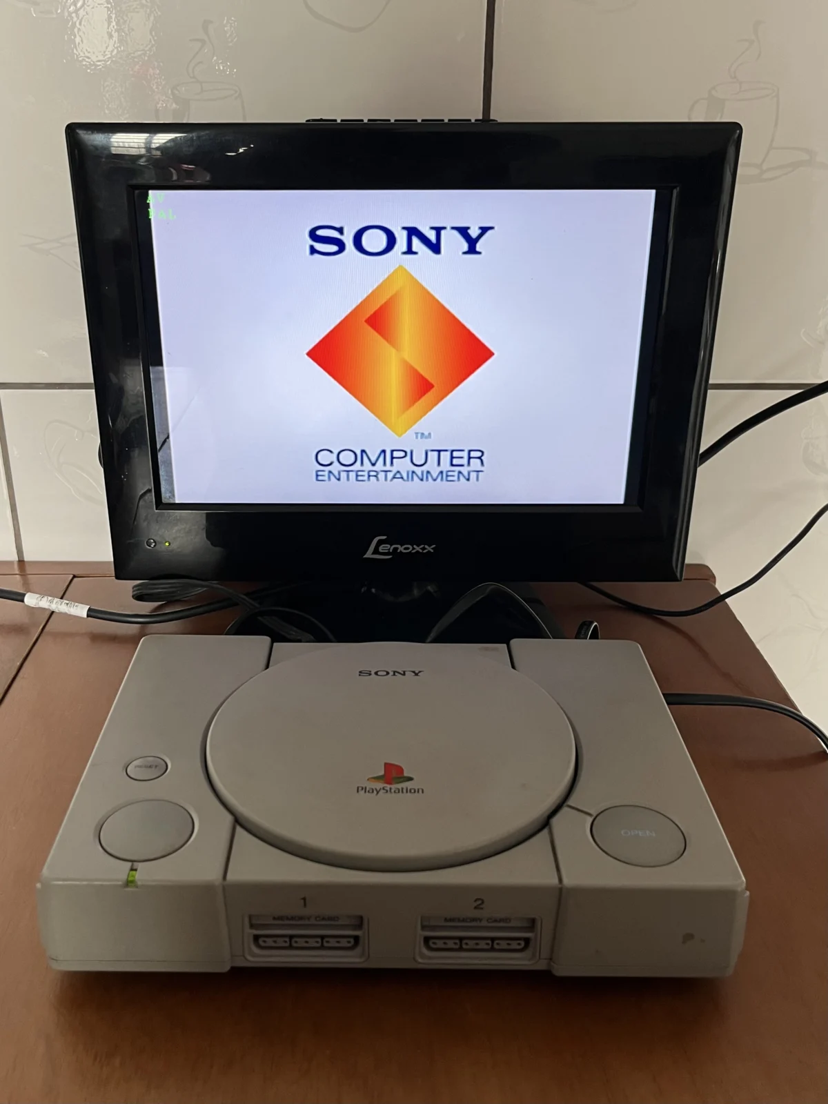 CX/ W***eo /PLAYSTATION 1 FAT! TOP!  53,00 SEGUIDOS DE 10,00