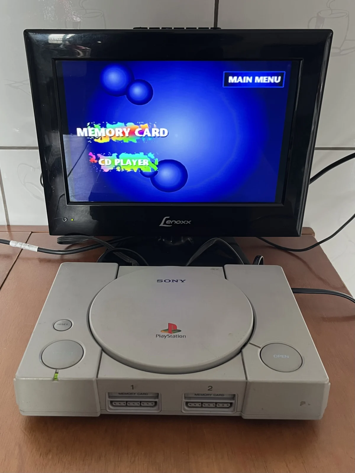 CX/ W***eo /PLAYSTATION 1 FAT! TOP!  53,00 SEGUIDOS DE 10,00