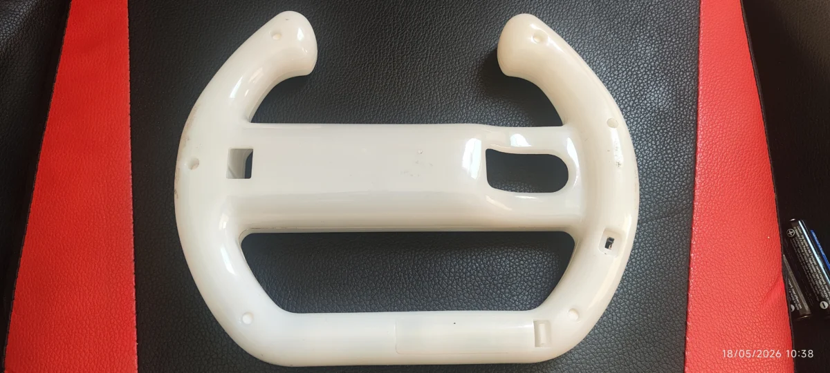 KF/ CONTROLE WII 9,00 SEGUIDOS DE 5,00