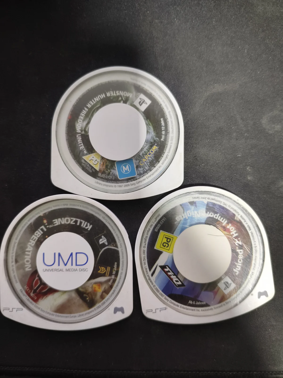 R/ LOTE 1 COM 3 JOGOS DE PSP!!! 35,00 SEGUIDOS DE 5,00