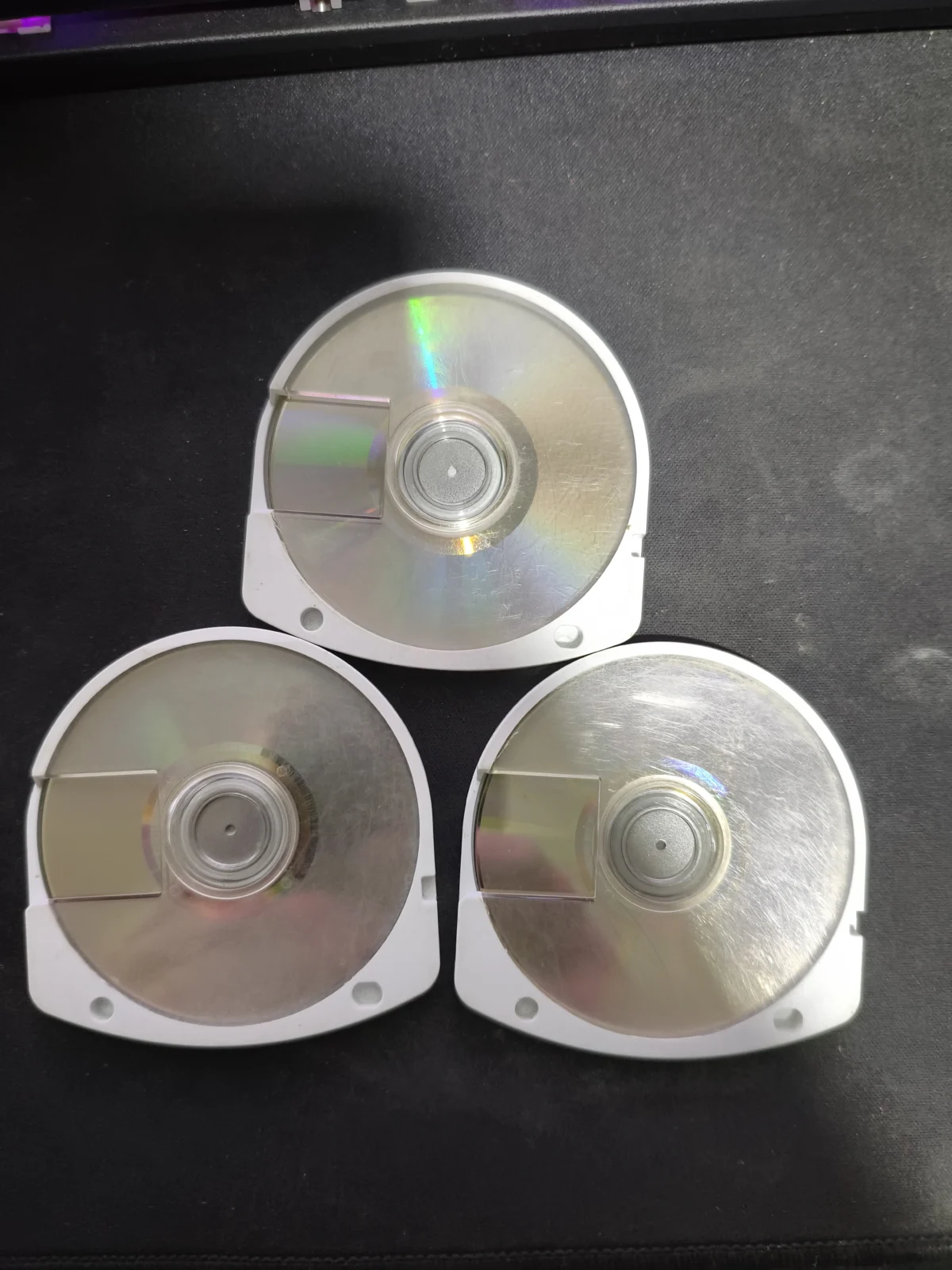 R/ LOTE 1 COM 3 JOGOS DE PSP!!! 35,00 SEGUIDOS DE 5,00