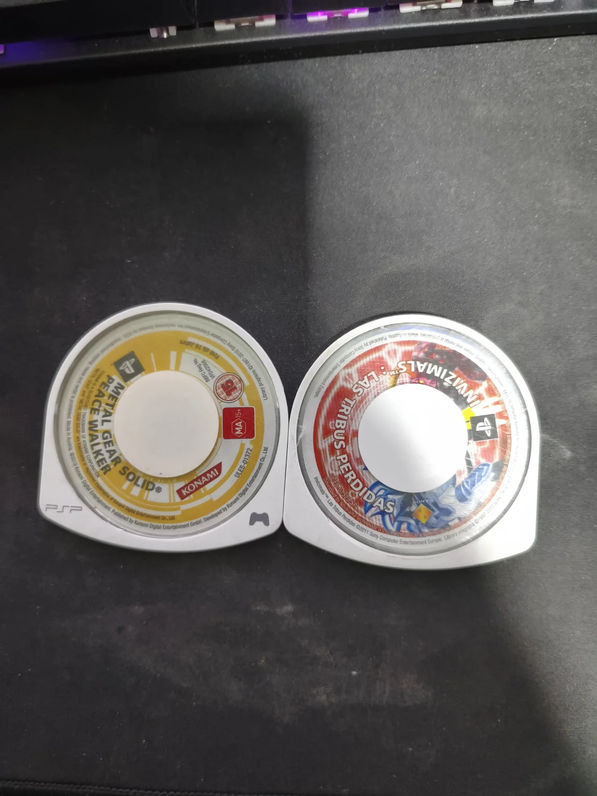 RL/ LOTE 4 COM 2 JOGOS DE PSP!!! 29,00 SEGUIDOS DE 5,00