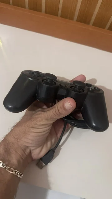 NR/ CONTROLE USB 10,00 SEGUIDOS DE 3,00