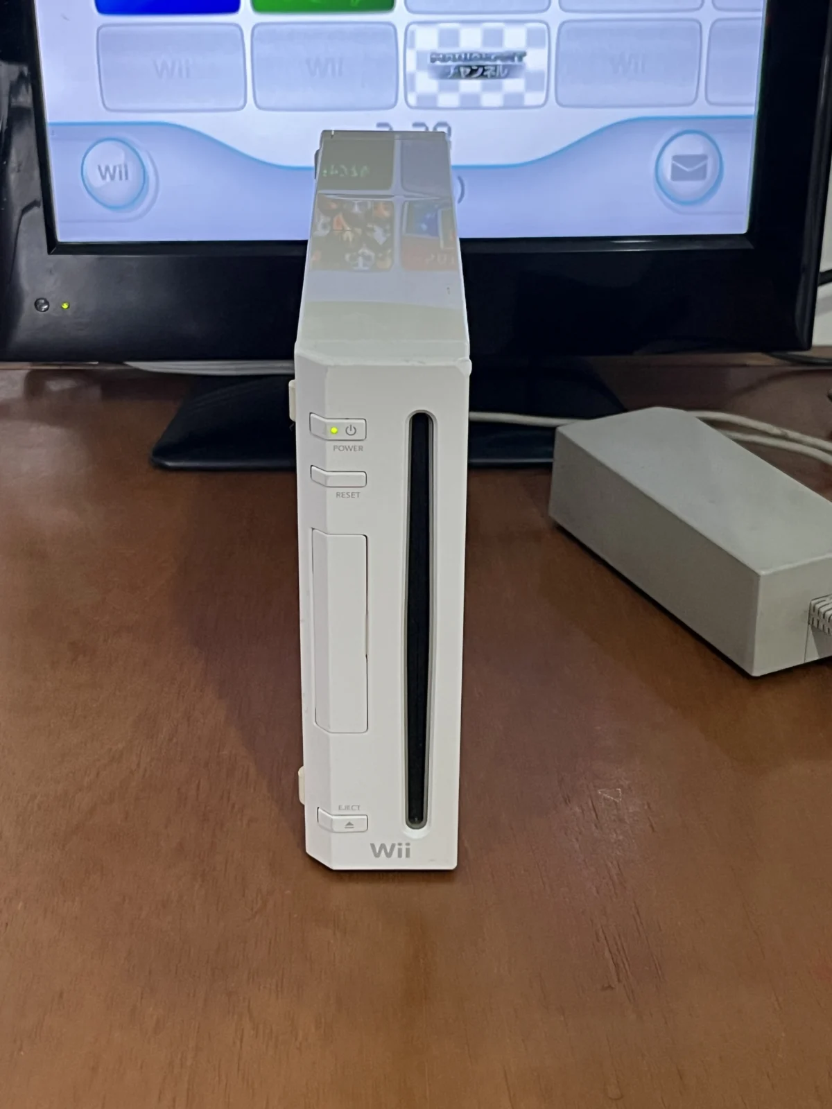 CX/ A******re P**es /NINTENDO WII+ACESSÓRIOS 97,00 SEGUIDOS DE 25,00