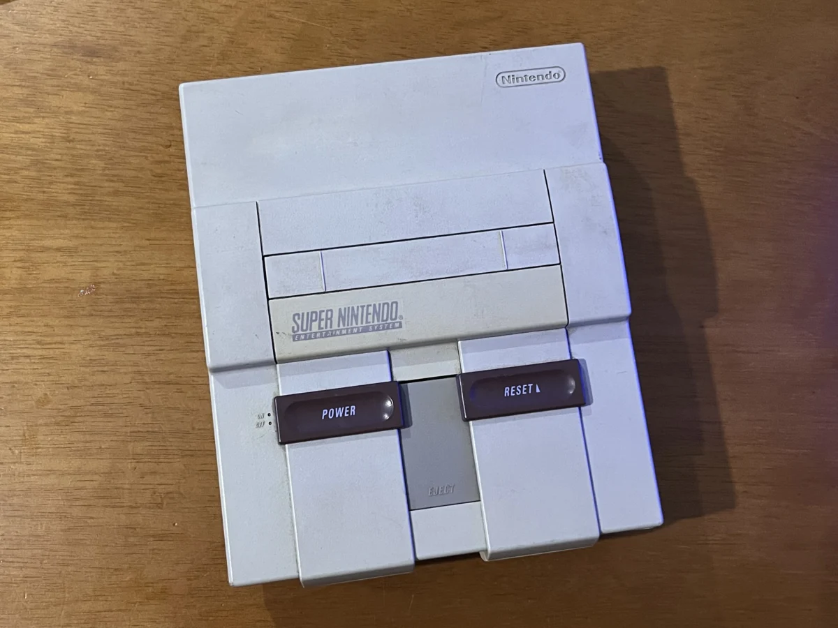 CX/ CONSOLE SUPER NINTENDO. TOP!  30,00 SEGUIDOS DE 20,00