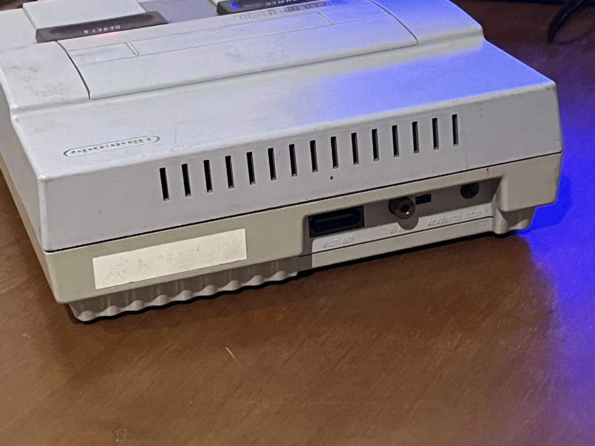 CX/ CONSOLE SUPER NINTENDO. TOP!  30,00 SEGUIDOS DE 20,00