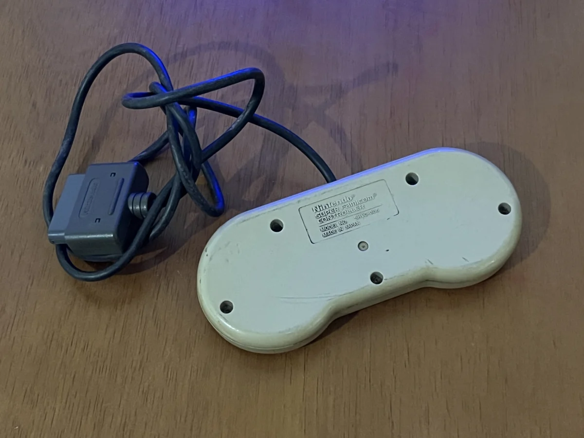 CX/ W***eo /CONTROLE ORIGINAL SUPER NES. 37,00 SEGUIDOS DE 9,00