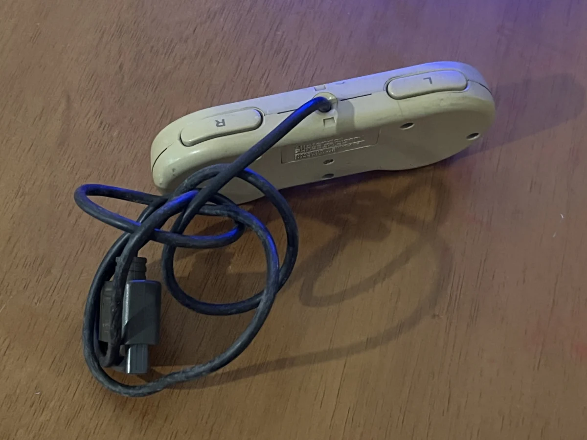 CX/ W***eo /CONTROLE ORIGINAL SUPER NES. 37,00 SEGUIDOS DE 9,00