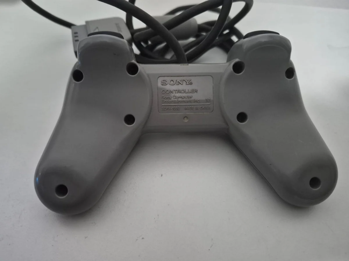JD/ G*****on /ORIGINAL CONTROLE PS1, 59,00 SEGUIDOS DE 8,00