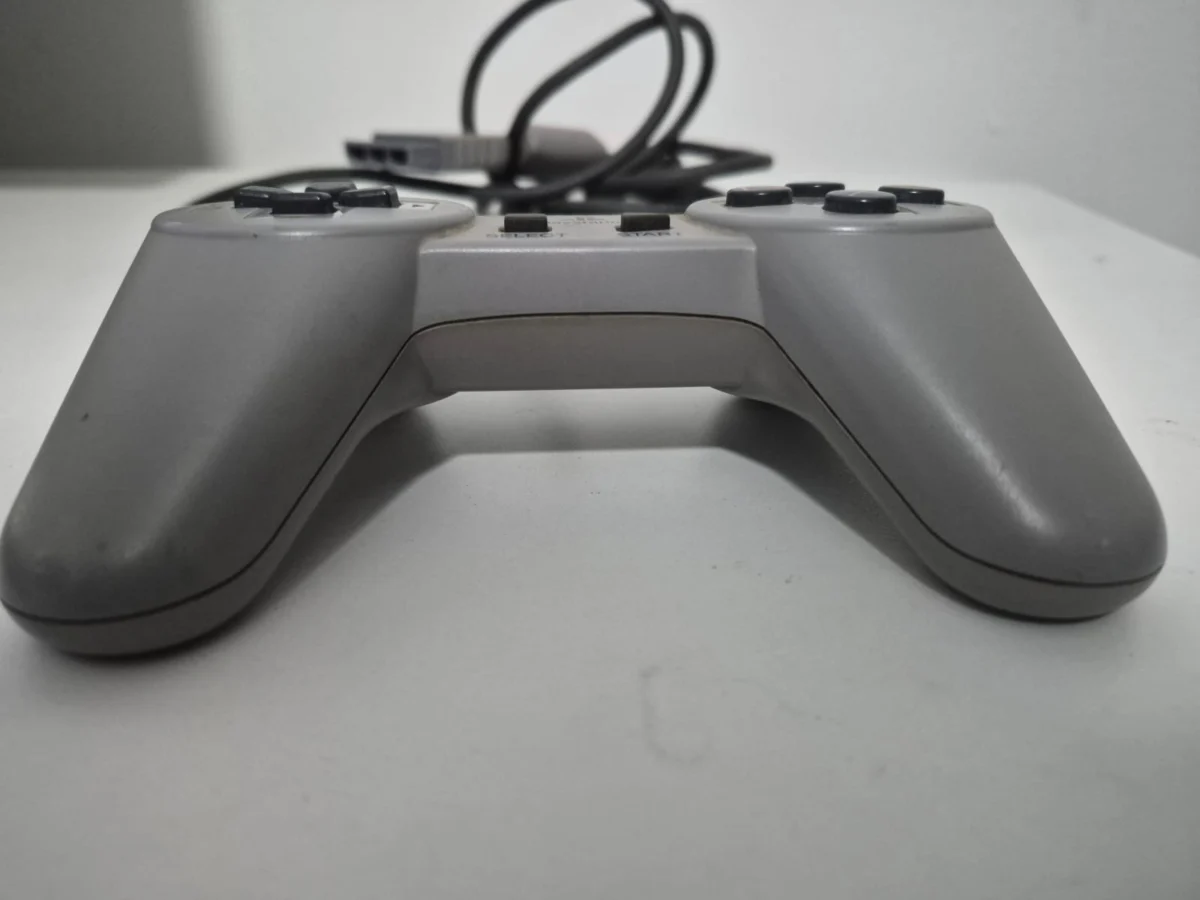 JD/ G*****on /ORIGINAL CONTROLE PS1, 59,00 SEGUIDOS DE 8,00