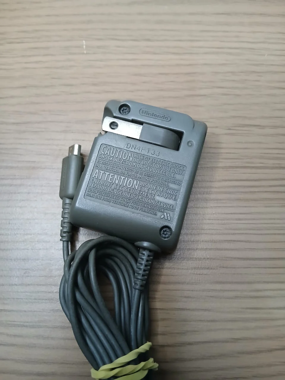 FH/ Original Fonte Nintendo DS Lite 67,00 SEGUIDOS DE 10,00