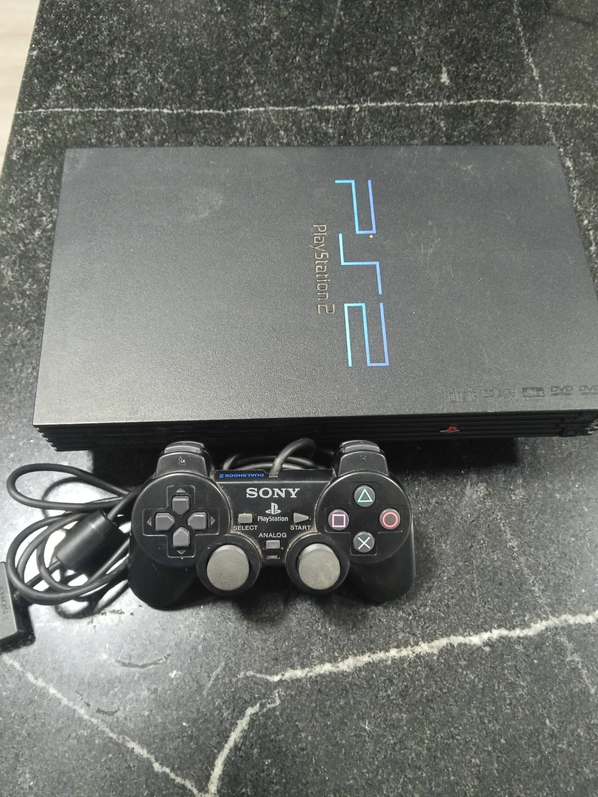 CX/ T*f /PLAYSTATION 2 FAT! TOP! 87,00 SEGUIDOS DE 23,00