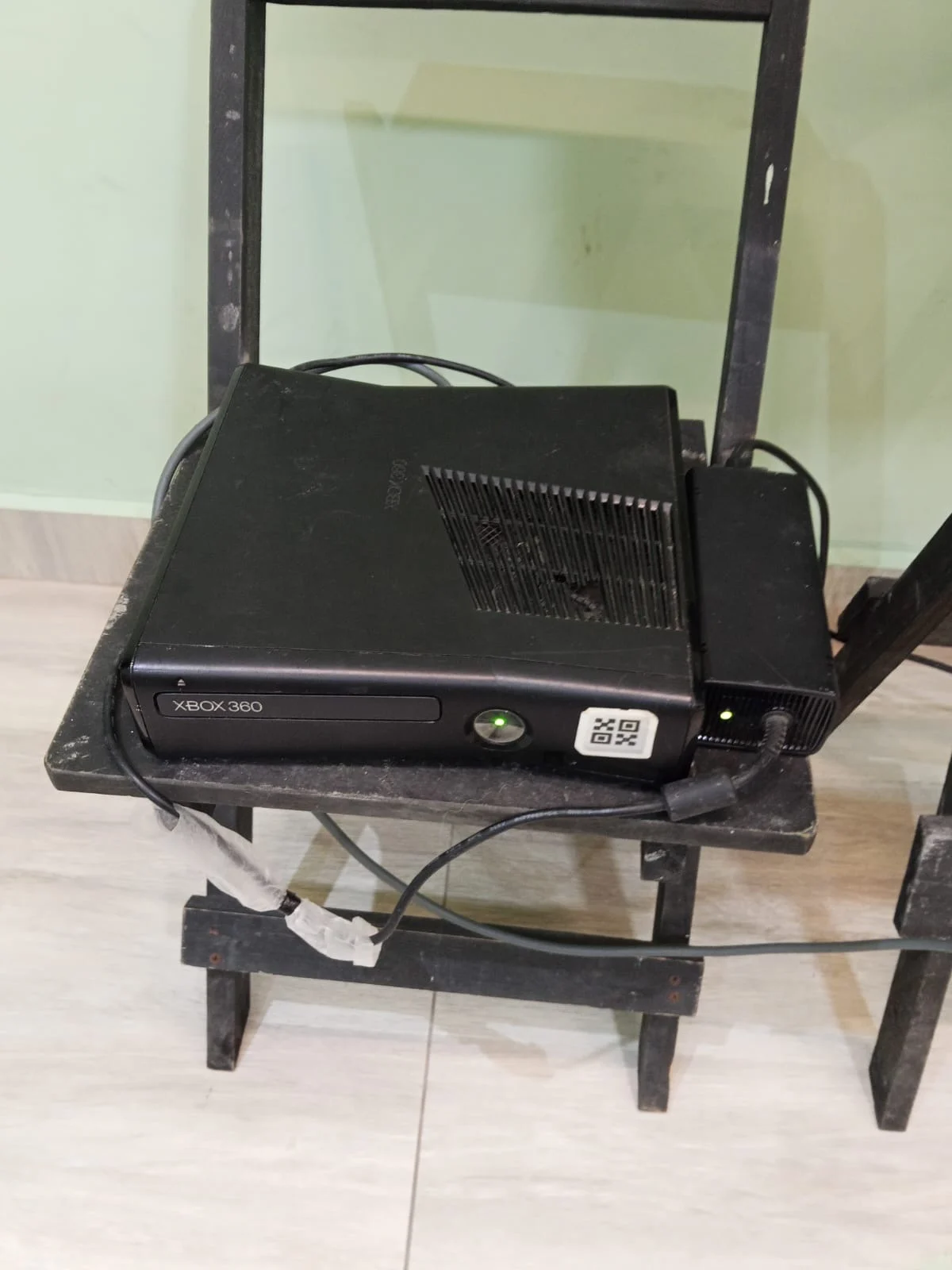 CX/ j***ys b**ga /XBOX 360+ACESSÓRIOS! TOP! 173,00 SEGUIDOS DE 21,00